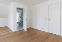 Ensuite Badezimmer OG Modernes A+ Einfamilienhaus Hamburg-Wellingsb�ttel Alstertal